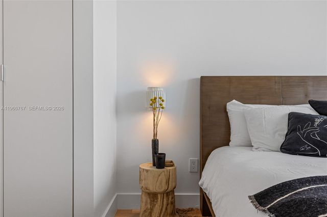 10 Venetian Way 501, Miami Beach, FL 33139