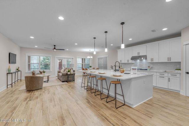 8861 AMALFI Court, Jacksonville, FL 32217