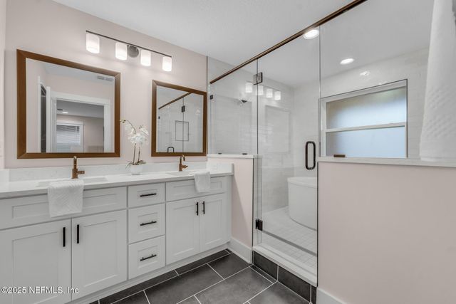8861 AMALFI Court, Jacksonville, FL 32217