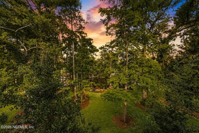 8861 AMALFI Court, Jacksonville, FL 32217