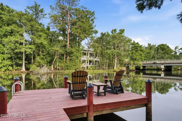 8861 AMALFI Court, Jacksonville, FL 32217