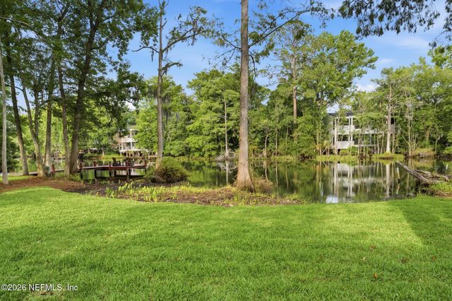8861 AMALFI Court, Jacksonville, FL 32217