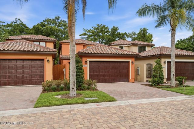 8861 AMALFI Court, Jacksonville, FL 32217