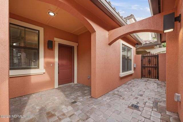 8861 AMALFI Court, Jacksonville, FL 32217