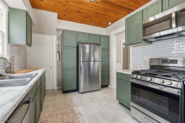 1445 15th Street NW, Canton, OH 44703