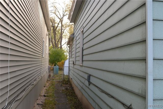 1003 Walden Avenue, Cheektowaga, NY 14211