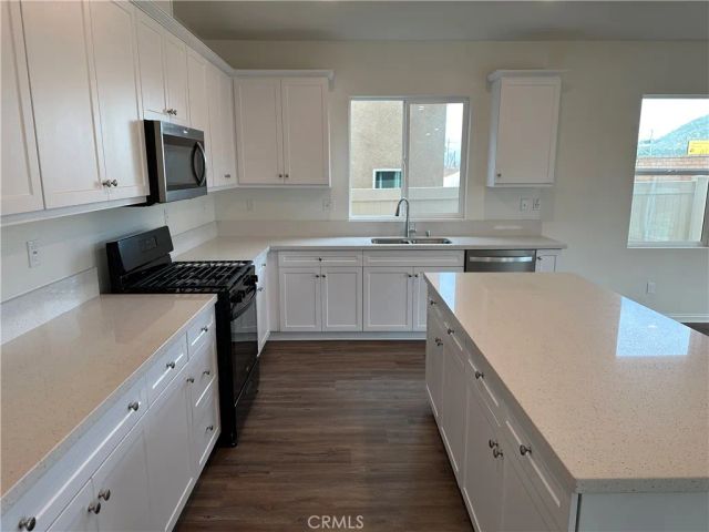 7560 Citrusmoon Ct, Riverside, CA 92507