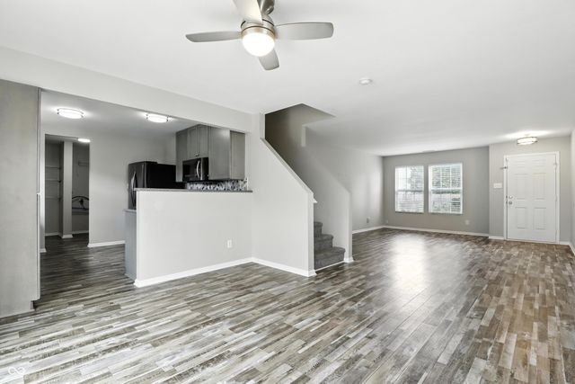 1236 N Aberdeen Drive, Franklin, IN 46131