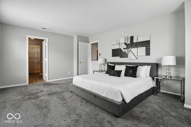 1236 N Aberdeen Drive, Franklin, IN 46131