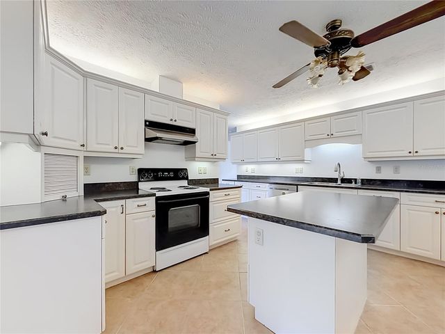 707 NE 46TH COURT, Ocala, FL 34470