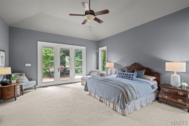 12864 Willow Pond Court, Des Peres, MO 63131