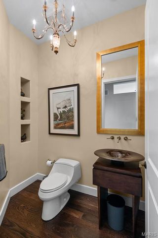 12864 Willow Pond Court, Des Peres, MO 63131