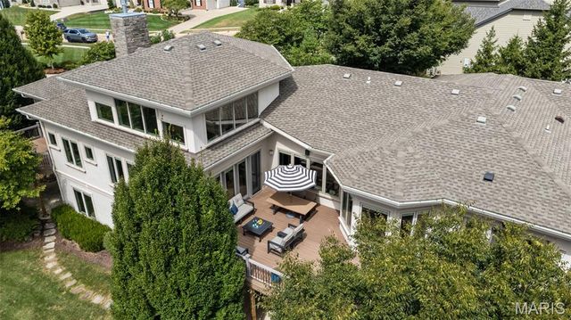 12864 Willow Pond Court, Des Peres, MO 63131