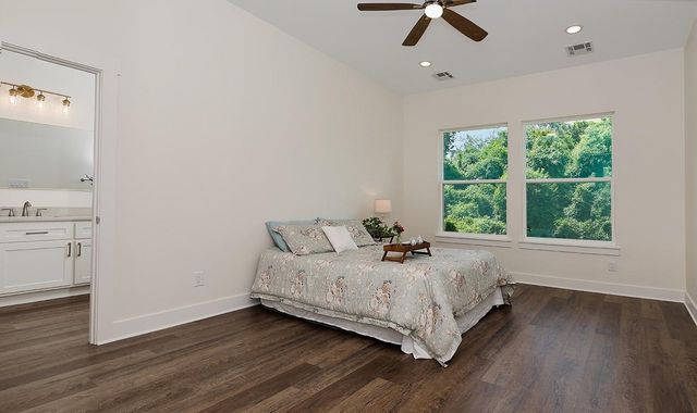 13725 Parkway Manor Drive, Willis, TX 77318