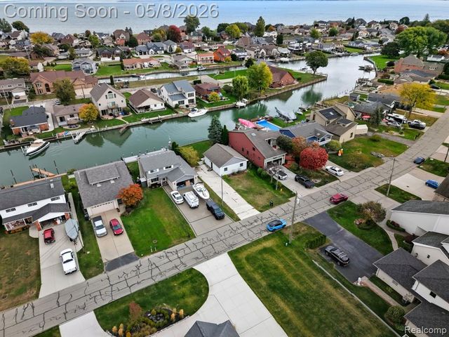 37752 Huron Pointe Drive, Harrison Twp, MI 48045