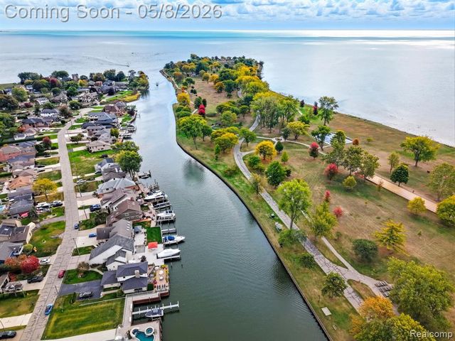 37752 Huron Pointe Drive, Harrison Twp, MI 48045