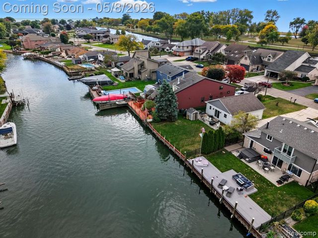 37752 Huron Pointe Drive, Harrison Twp, MI 48045
