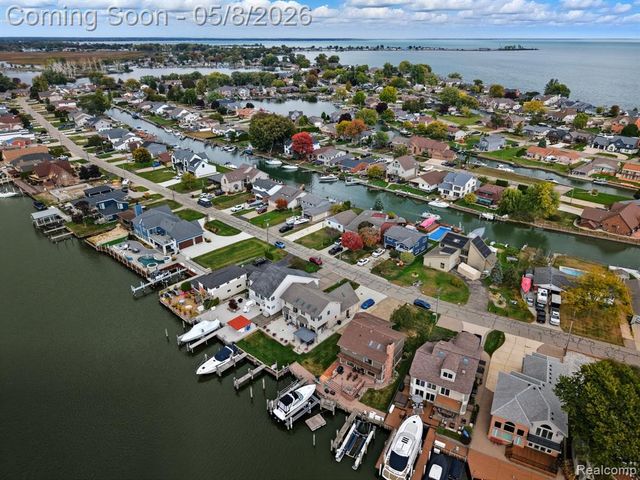37752 Huron Pointe Drive, Harrison Twp, MI 48045