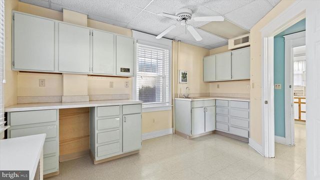 2200 W MARKET STREET, York, PA 17404
