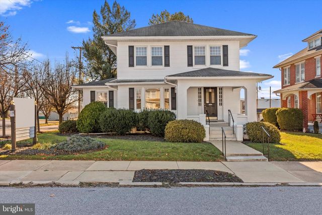 2200 W MARKET STREET, York, PA 17404