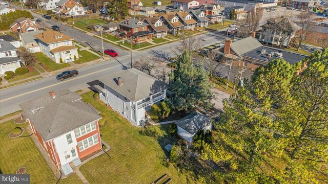 2200 W MARKET STREET, York, PA 17404