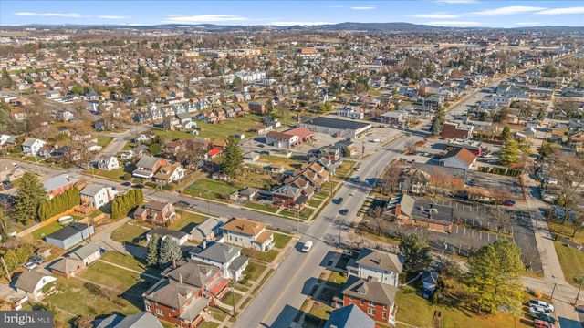 2200 W MARKET STREET, York, PA 17404
