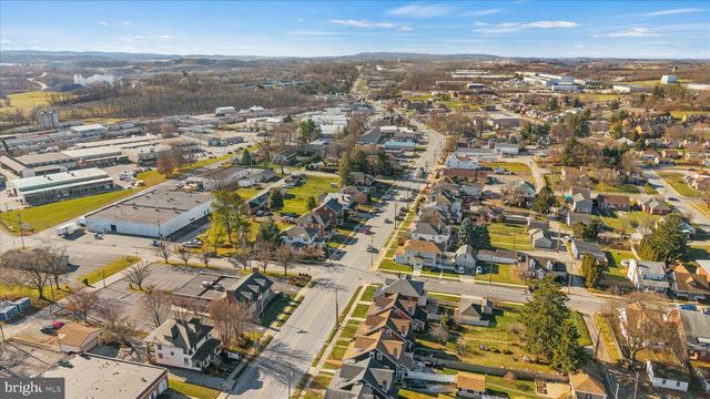 2200 W MARKET STREET, York, PA 17404