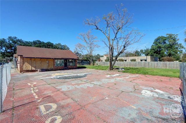 1809 Montgomery Street, Savannah, GA 31401