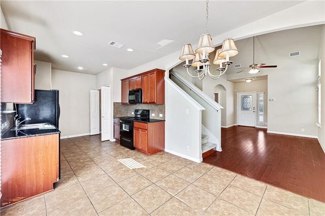 930 Alamo Plaza DR, Cedar Park, TX 78613