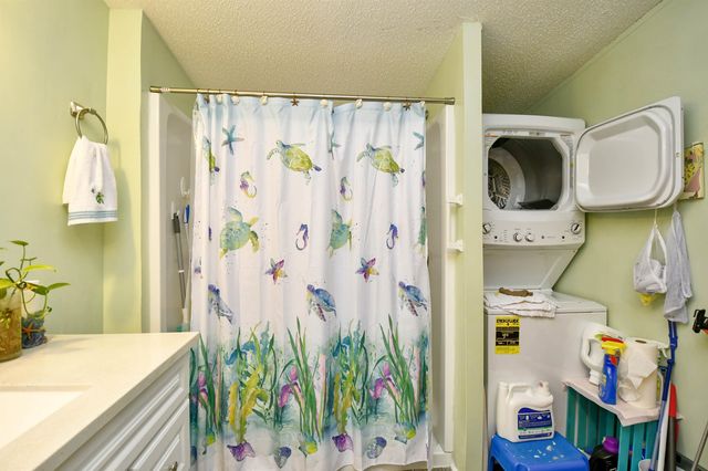 19 Crooked Island Circle, Murrells Inlet, SC 29576