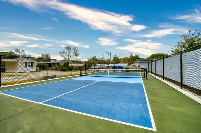 19 Crooked Island Circle, Murrells Inlet, SC 29576