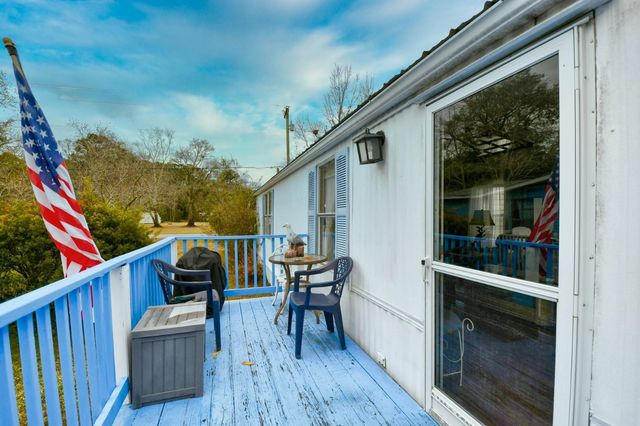 19 Crooked Island Circle, Murrells Inlet, SC 29576