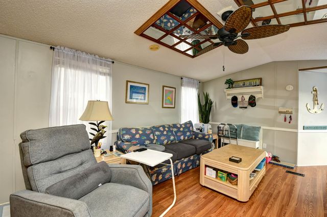 19 Crooked Island Circle, Murrells Inlet, SC 29576