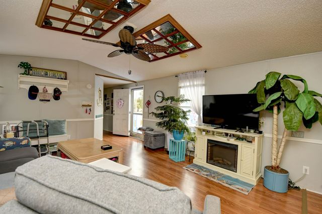 19 Crooked Island Circle, Murrells Inlet, SC 29576