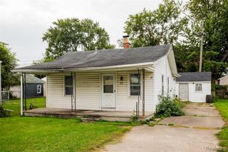 63 Chestnut Avenue, Hazel Park, MI 48030