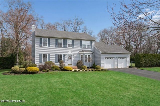 7 Natale Way, Farmingdale, NJ 07727