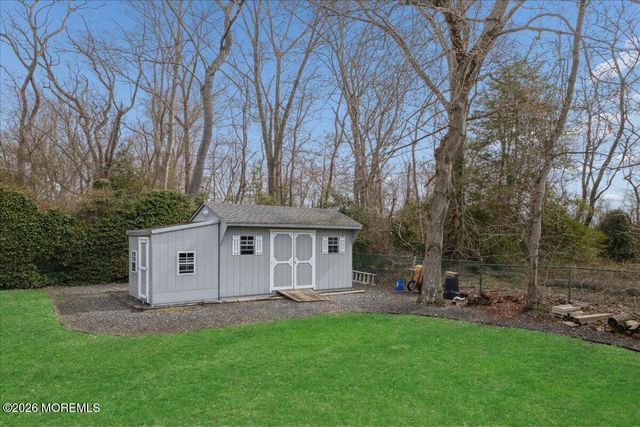 7 Natale Way, Farmingdale, NJ 07727