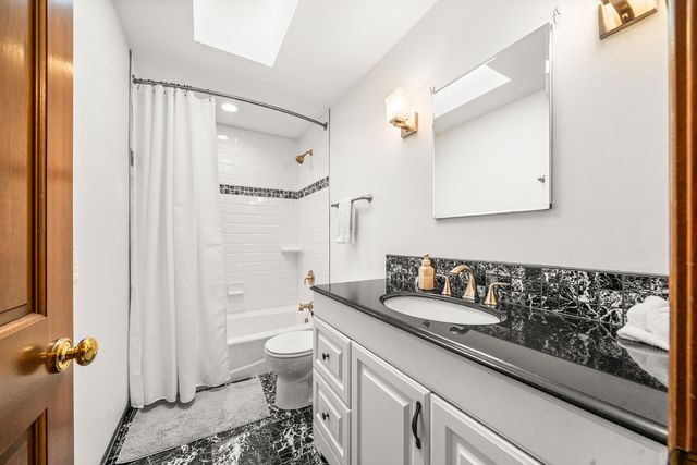 540 Parkside Drive, Elburn, IL 60119