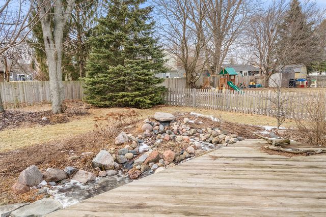 540 Parkside Drive, Elburn, IL 60119