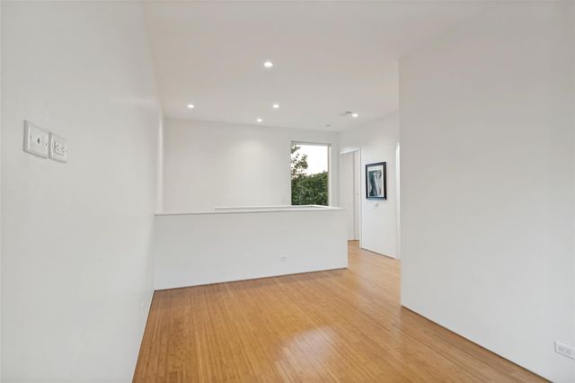 4401 Roseland Avenue A, Dallas, TX 75204