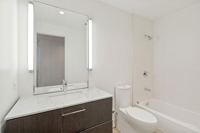 4401 Roseland Avenue A, Dallas, TX 75204