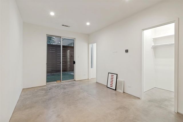 4401 Roseland Avenue A, Dallas, TX 75204