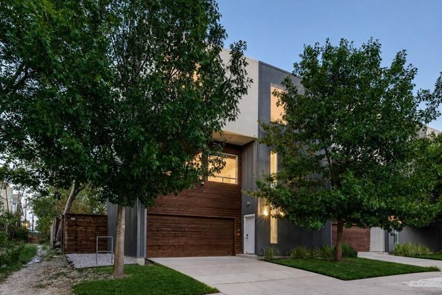 4401 Roseland Avenue A, Dallas, TX 75204