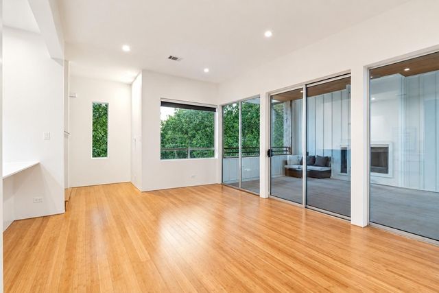 4401 Roseland Avenue A, Dallas, TX 75204