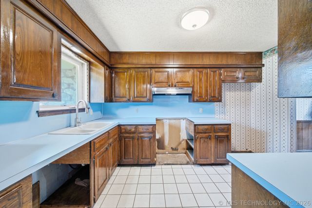 12203 S 88th East Avenue, Bixby, OK 74008