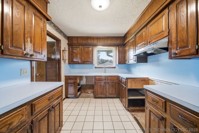 12203 S 88th East Avenue, Bixby, OK 74008