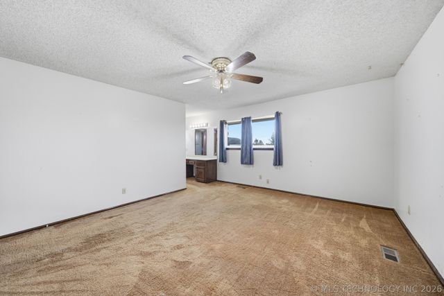 12203 S 88th East Avenue, Bixby, OK 74008