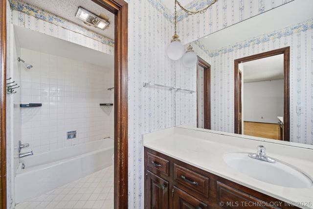 12203 S 88th East Avenue, Bixby, OK 74008