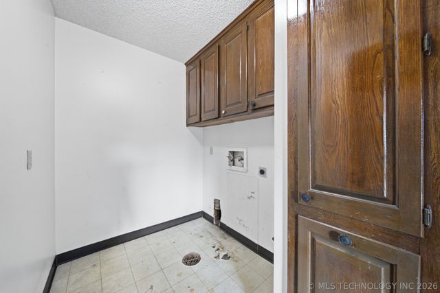 12203 S 88th East Avenue, Bixby, OK 74008