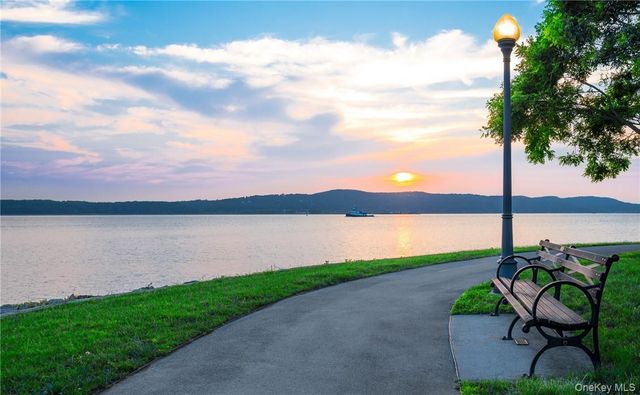 1 S Astor Street 401, Irvington, NY 10533